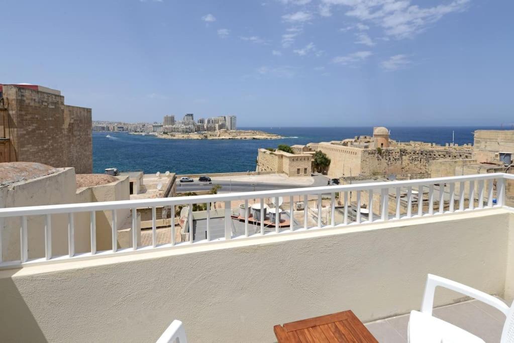 Vallettastay - Harbor View Gem- Sea View 1 Bed Apt Esterno foto